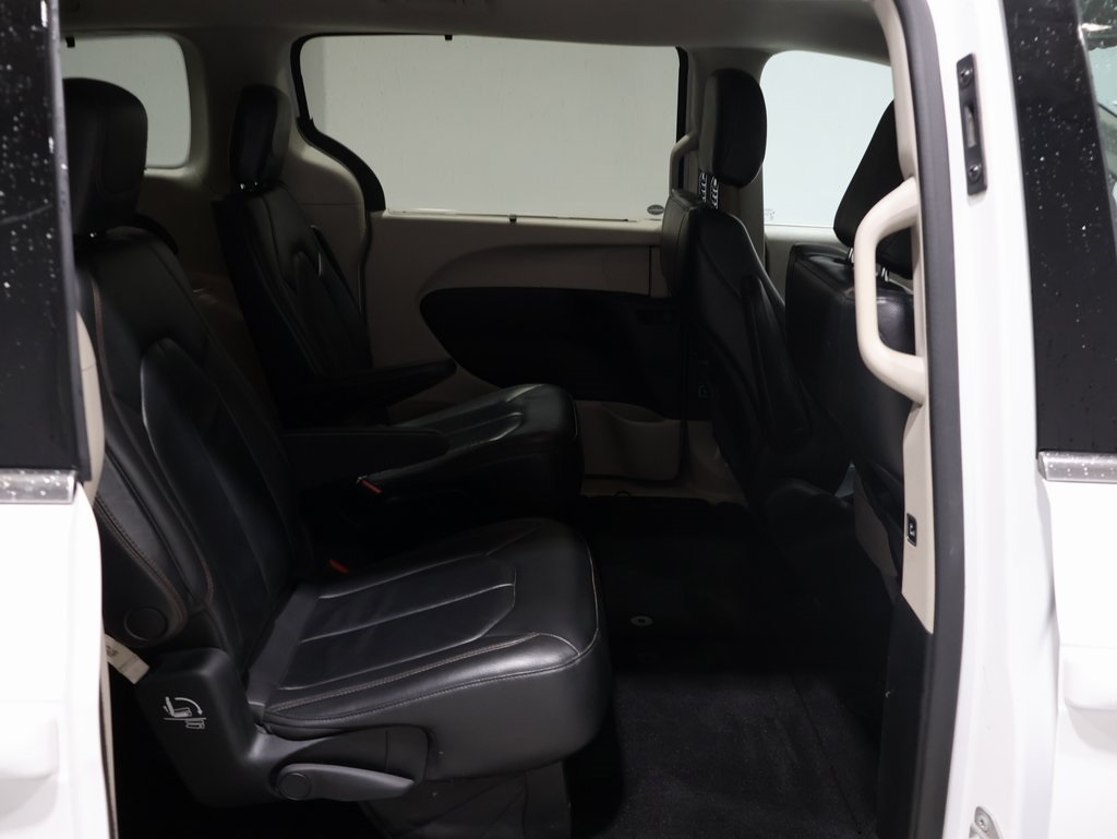 used 2017 Chrysler Pacifica car, priced at $11,500
