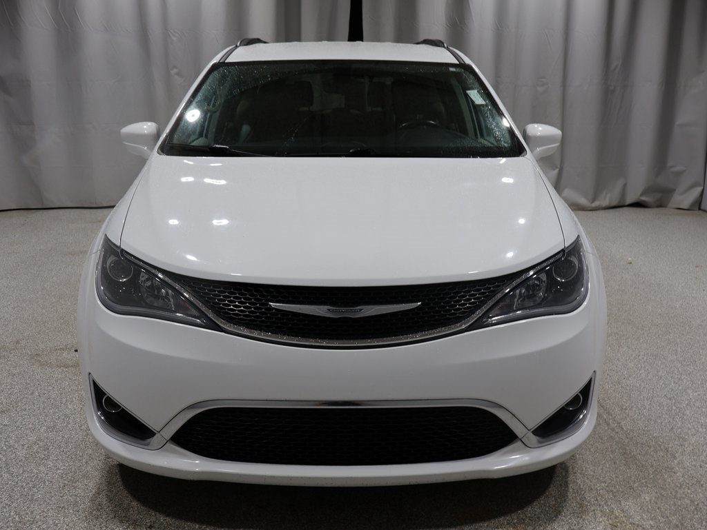 used 2017 Chrysler Pacifica car, priced at $11,500