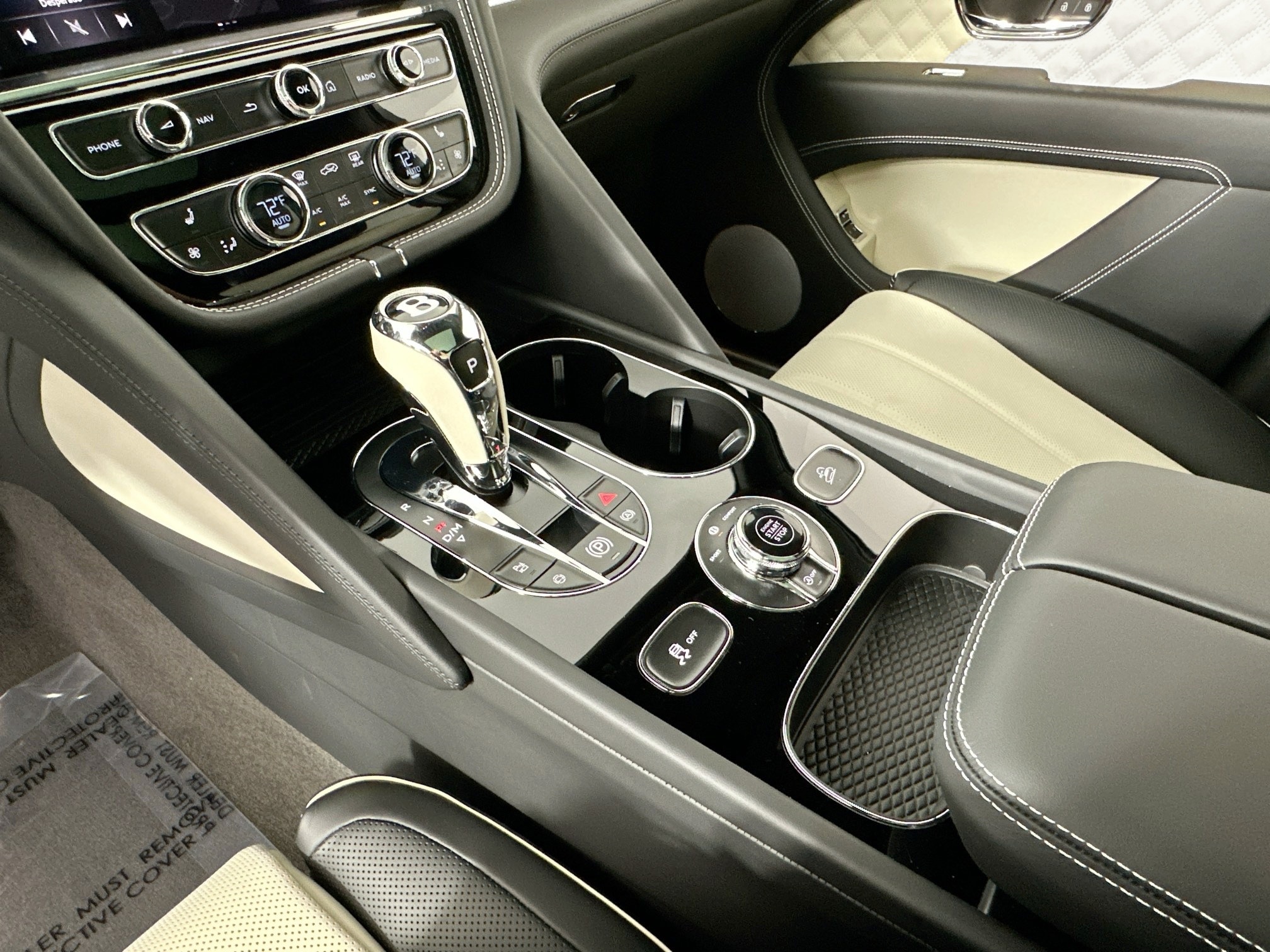 new 2025 Bentley Bentayga car