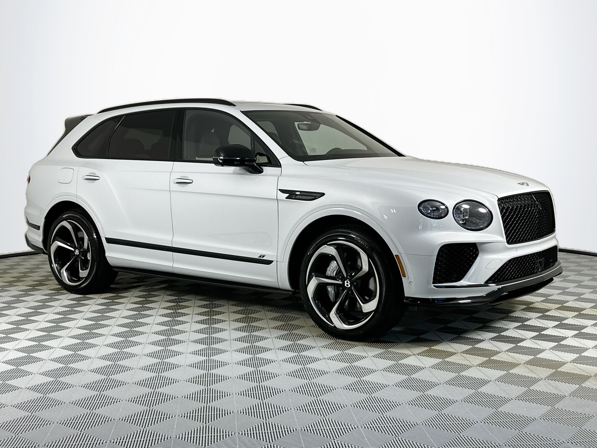 new 2025 Bentley Bentayga car