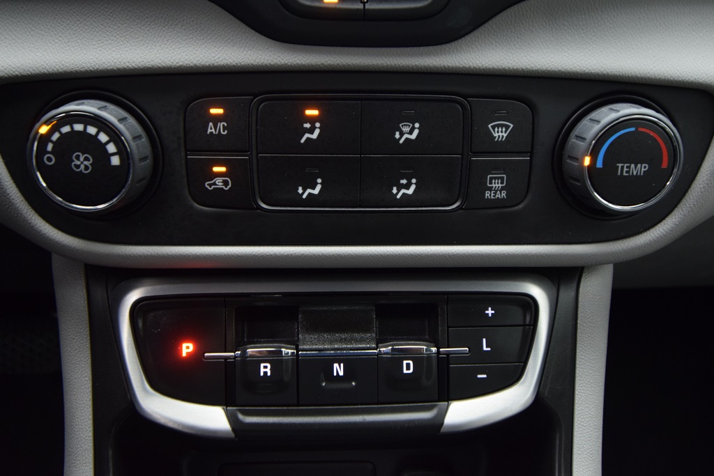 used 2024 GMC Terrain car, priced at $21,200