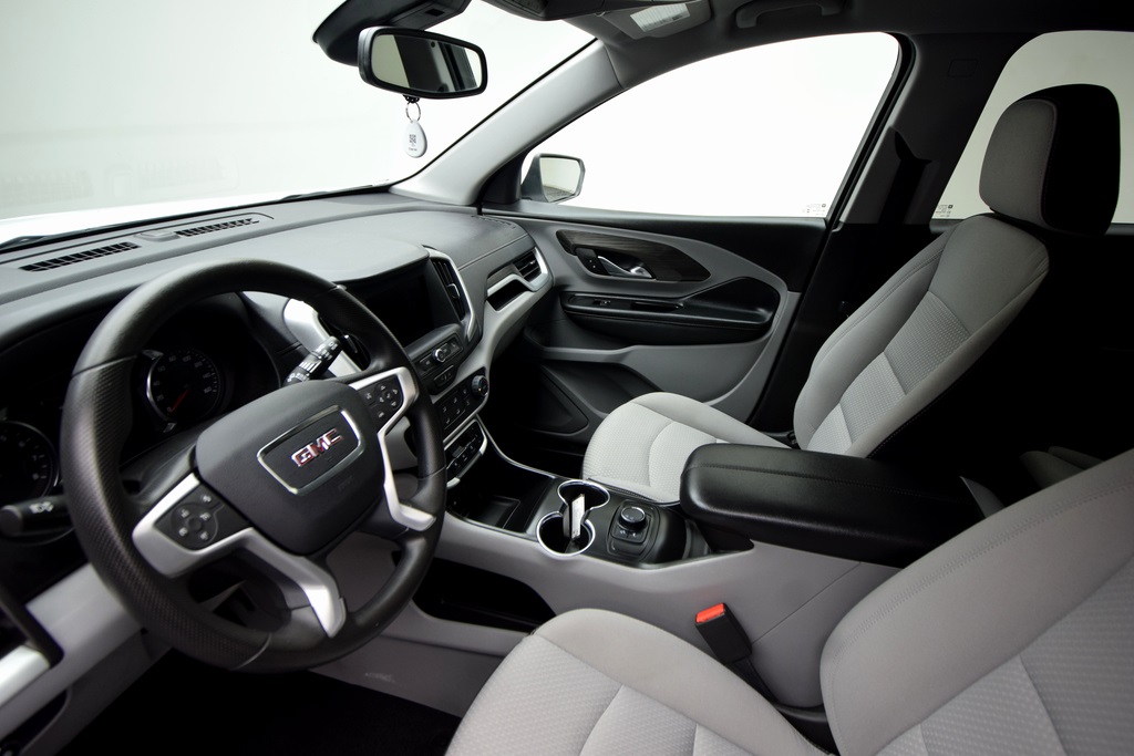 used 2024 GMC Terrain car, priced at $21,200