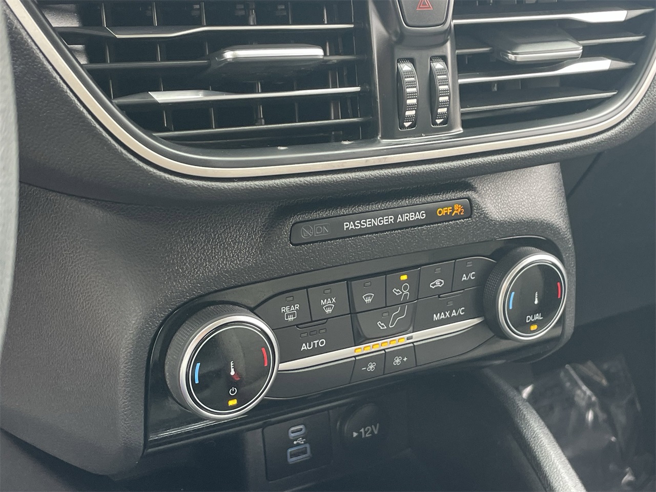 used 2022 Ford Escape Hybrid car, priced at $15,997