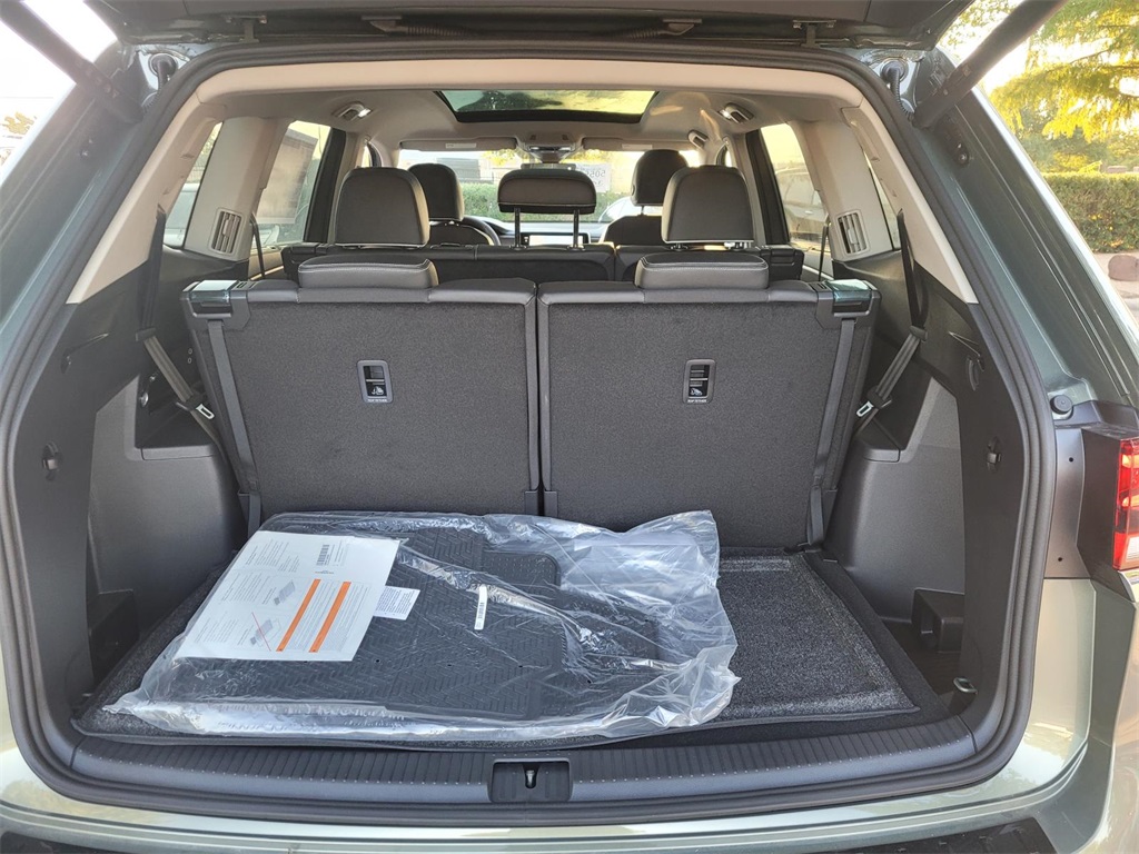 new 2026 Volkswagen Atlas car, priced at $56,136