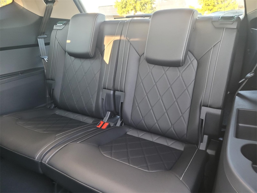 new 2026 Volkswagen Atlas car, priced at $56,136