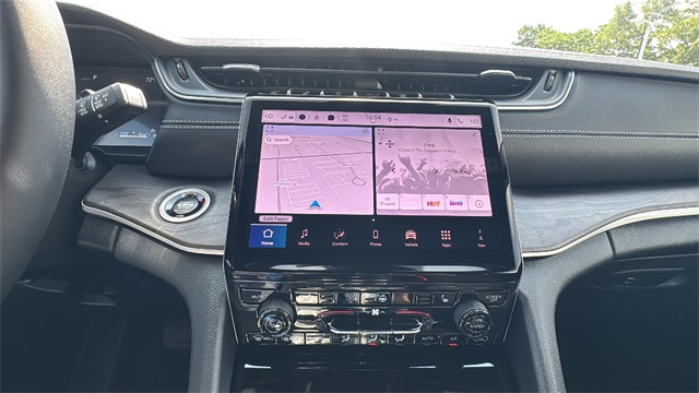 new 2025 Jeep Grand Cherokee car, priced at $47,453