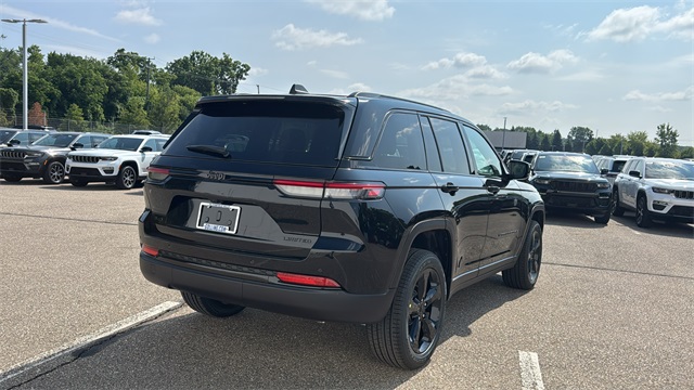 new 2025 Jeep Grand Cherokee car, priced at $47,453