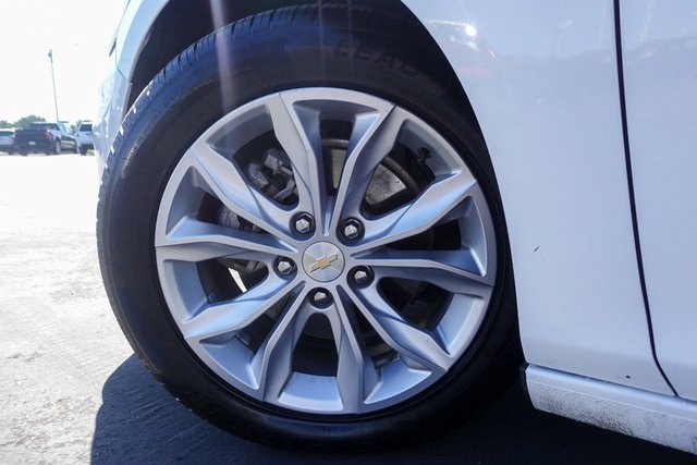 used 2023 Chevrolet Malibu car, priced at $18,400