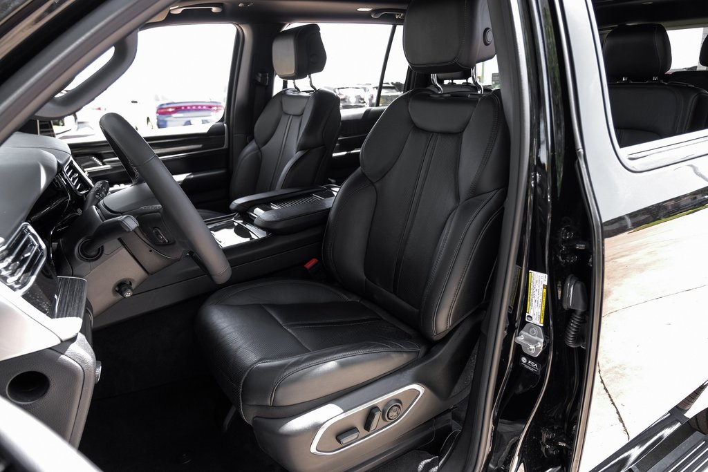 used 2022 Jeep Wagoneer car, priced at $46,175
