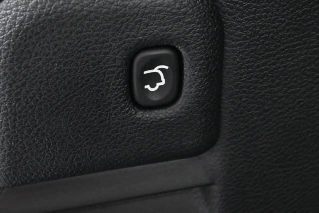 used 2020 Jeep Grand Cherokee car, priced at $23,454