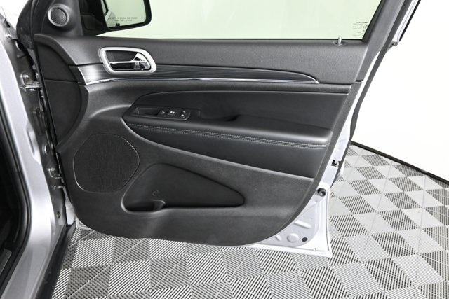 used 2020 Jeep Grand Cherokee car, priced at $23,454