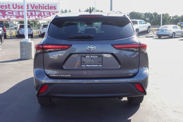 used 2023 Toyota Highlander car, priced at $31,000
