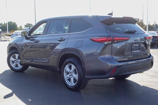 used 2023 Toyota Highlander car, priced at $31,000