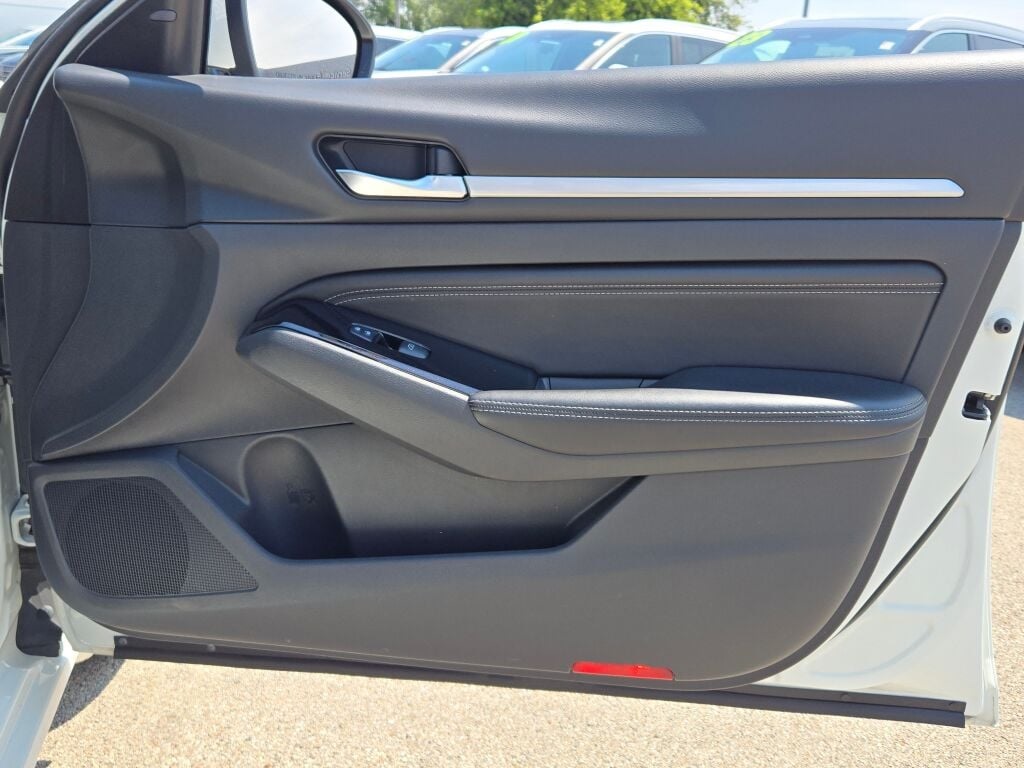 used 2021 Nissan Altima car, priced at $22,500