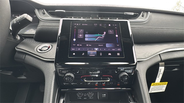 new 2025 Jeep Grand Cherokee car, priced at $42,848