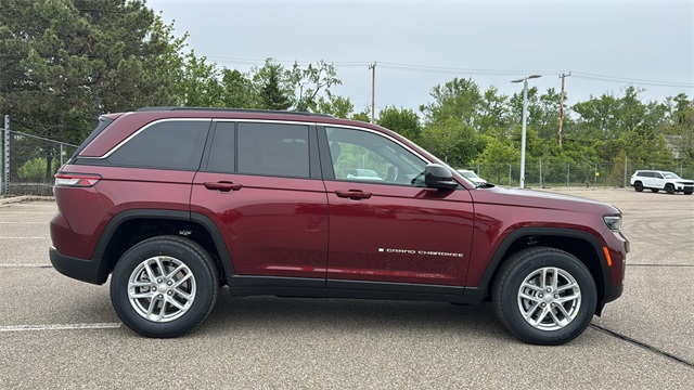 new 2025 Jeep Grand Cherokee car, priced at $42,848