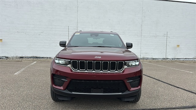 new 2025 Jeep Grand Cherokee car, priced at $42,848