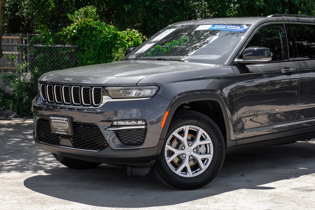 used 2022 Jeep Grand Cherokee car, priced at $30,327