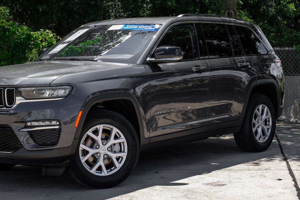 used 2022 Jeep Grand Cherokee car, priced at $30,327