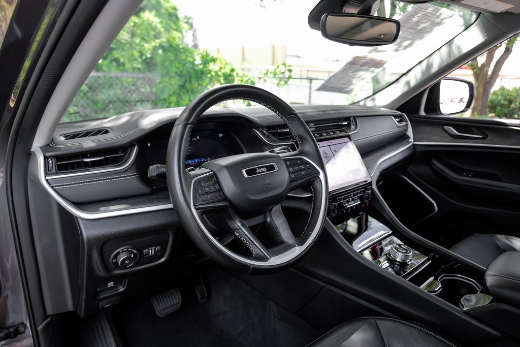 used 2022 Jeep Grand Cherokee car, priced at $30,327
