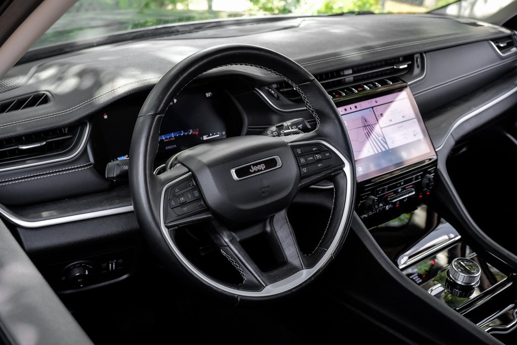 used 2022 Jeep Grand Cherokee car, priced at $30,327