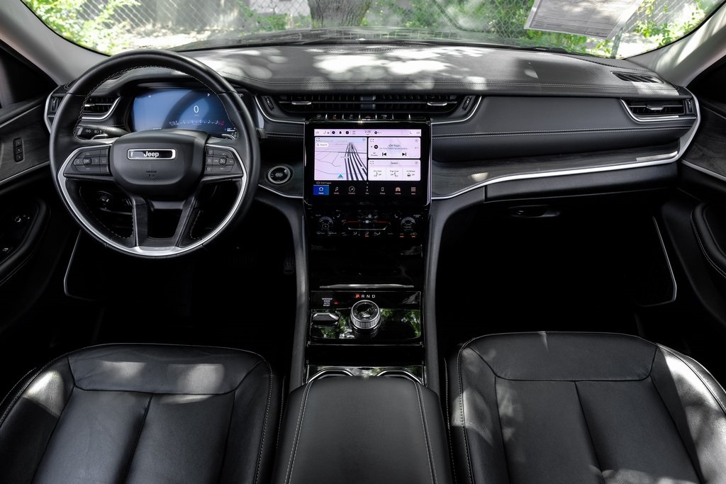 used 2022 Jeep Grand Cherokee car, priced at $30,327
