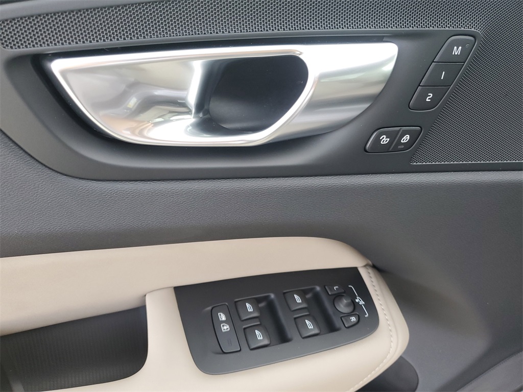 new 2026 Volvo XC60 car, priced at $48,435