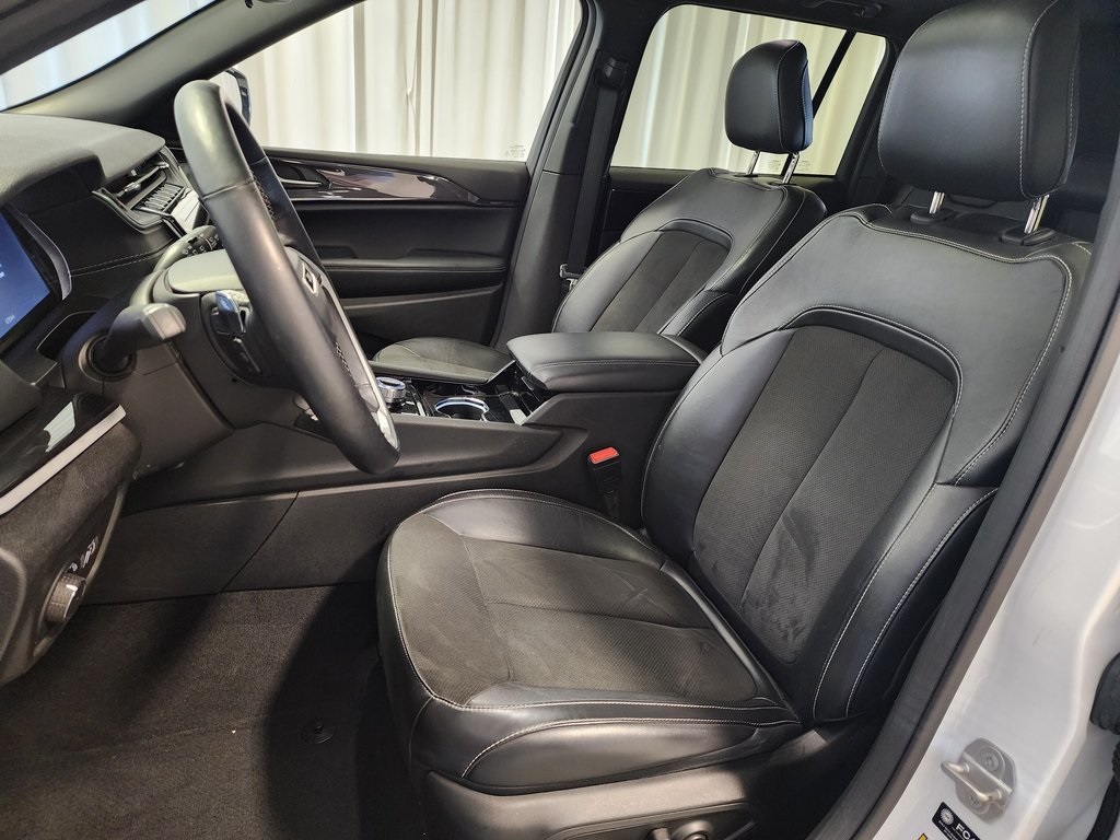 used 2022 Jeep Grand Cherokee car, priced at $29,715
