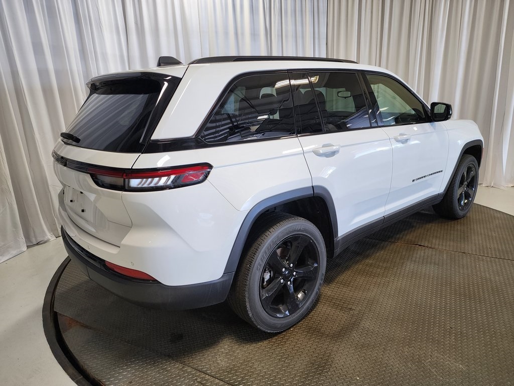 used 2022 Jeep Grand Cherokee car, priced at $29,715