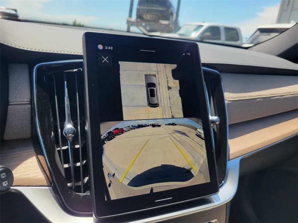 new 2026 Volvo XC90 car, priced at $68,325