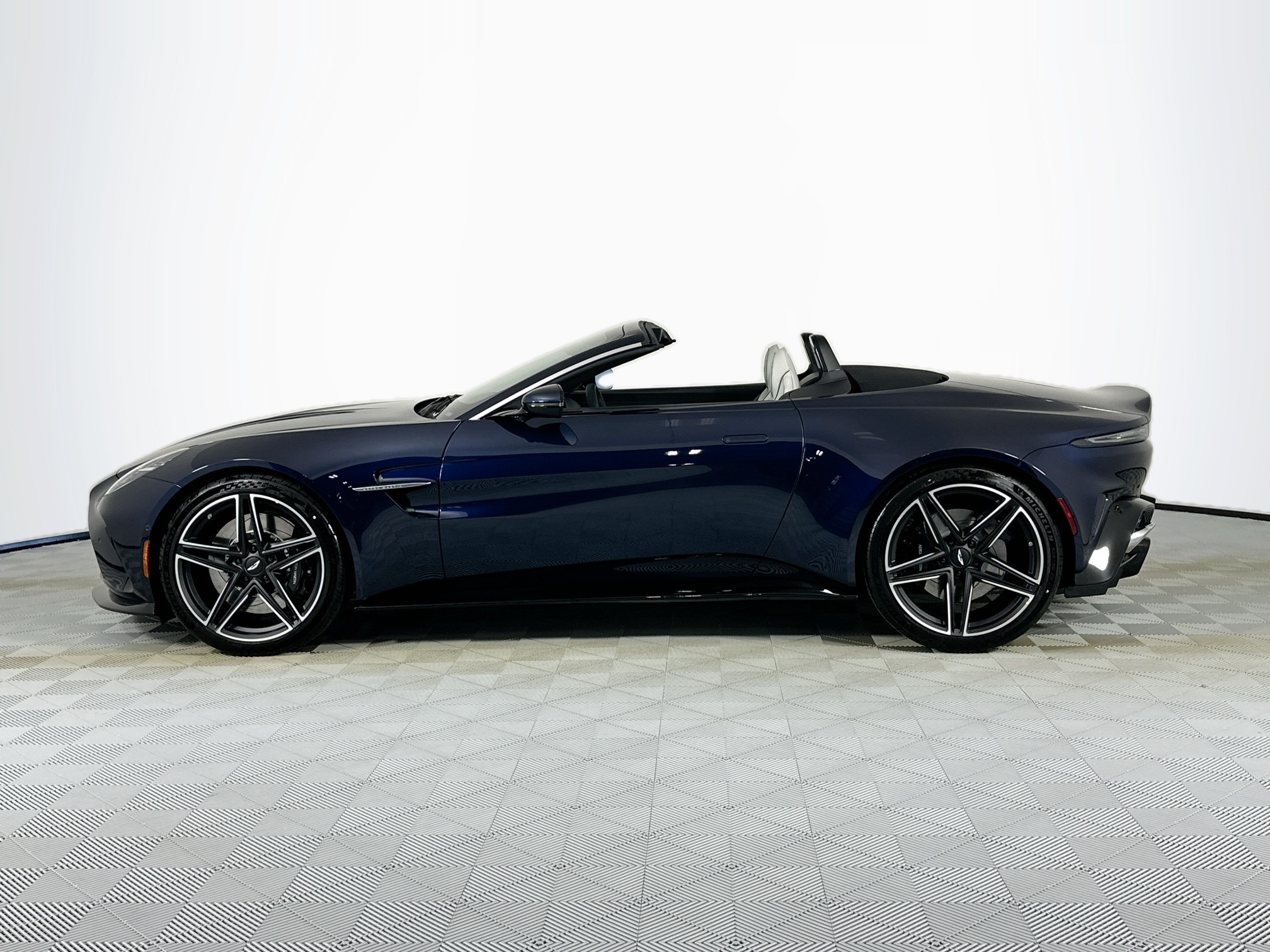 new 2026 Aston Martin Vantage car, priced at $253,600
