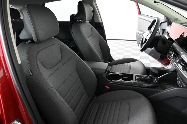 new 2025 Kia K4 car, priced at $26,013