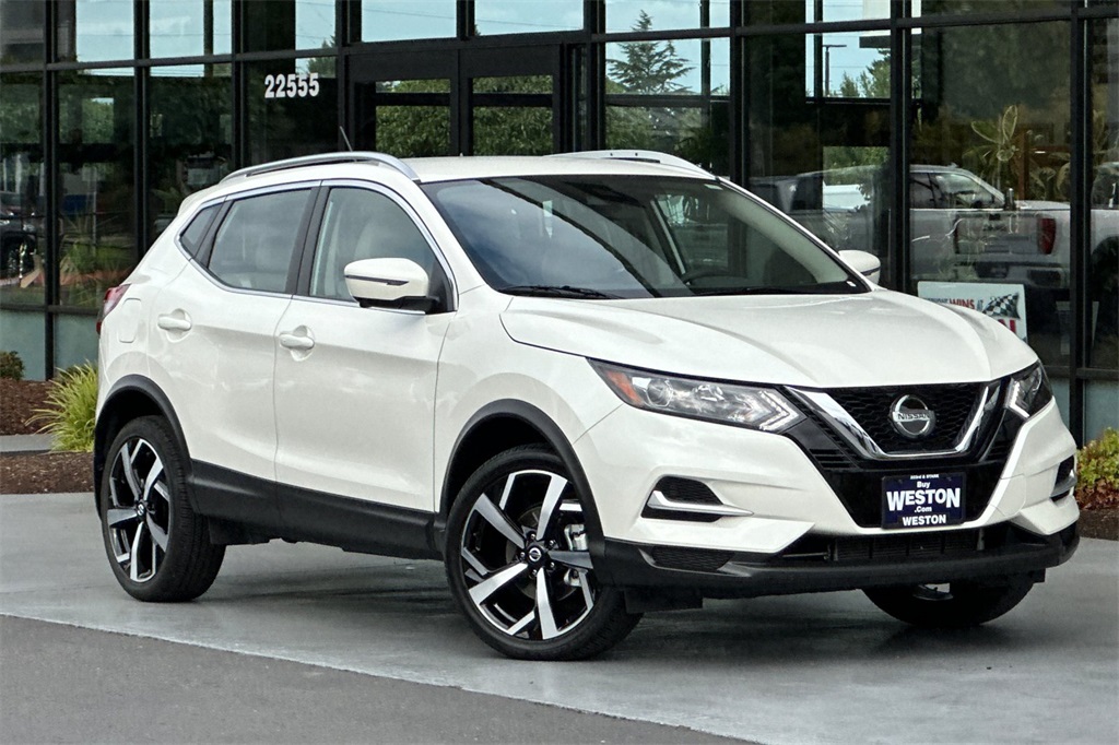 used 2022 Nissan Rogue Sport car, priced at $25,909
