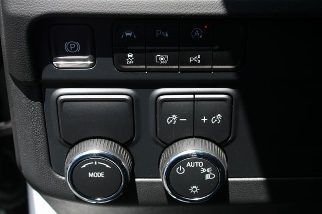 new 2025 Chevrolet Tahoe car, priced at $61,195