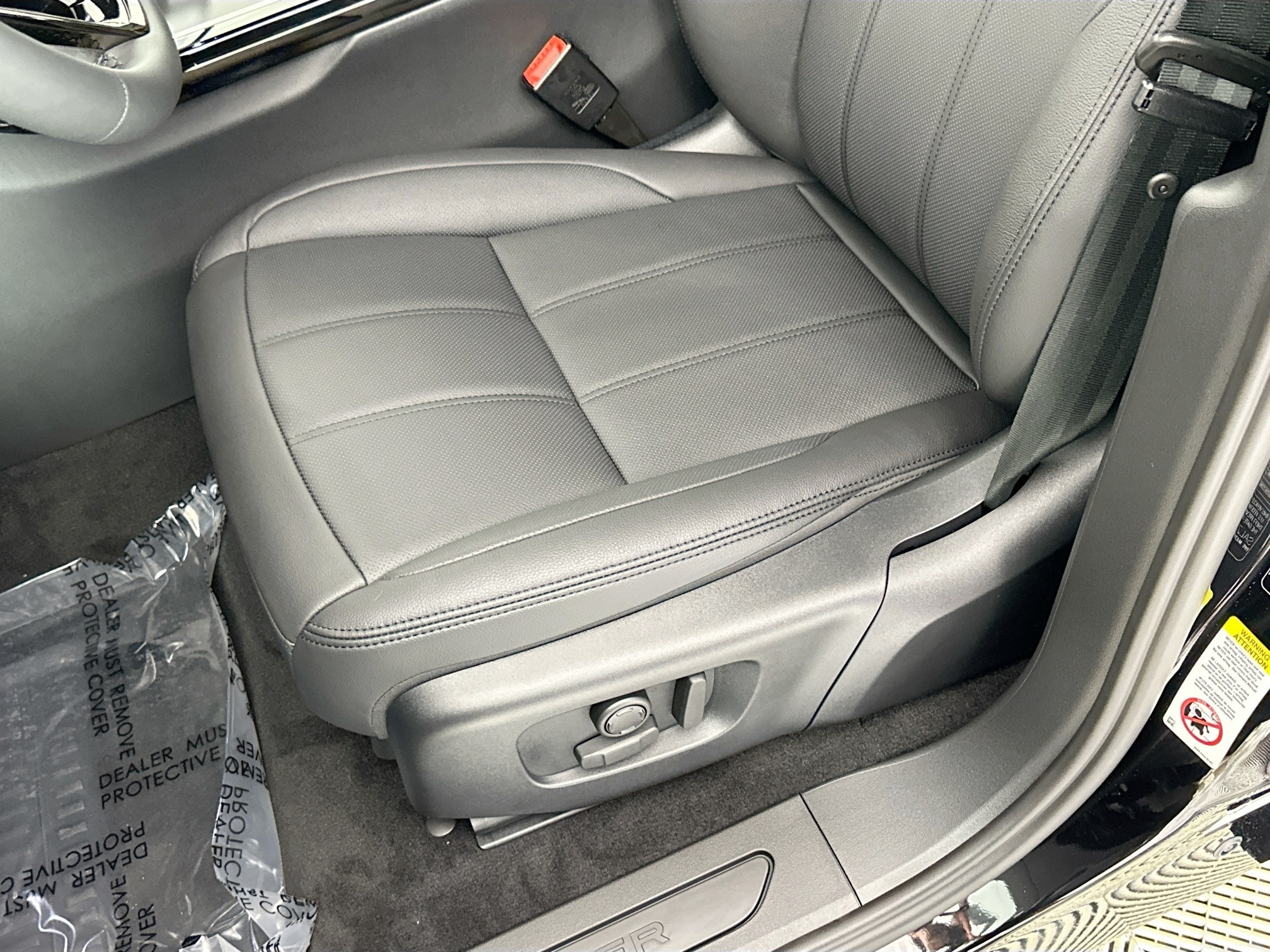 new 2026 Land Rover Range Rover Evoque car, priced at $55,950