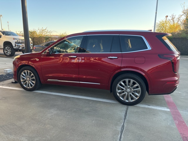 used 2021 Cadillac XT6 car, priced at $25,827