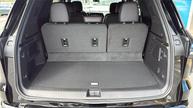 new 2026 Chevrolet Traverse car, priced at $59,720