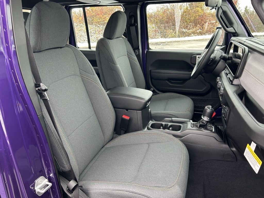 new 2026 Jeep Gladiator car, priced at $45,610