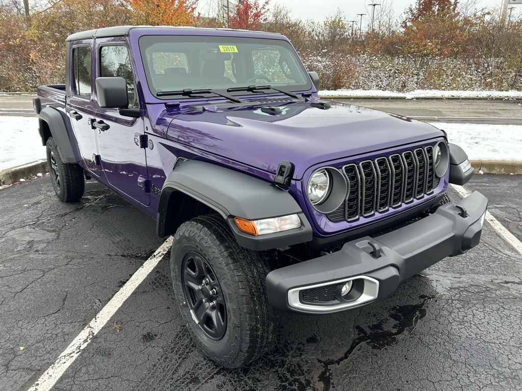new 2026 Jeep Gladiator car, priced at $45,610