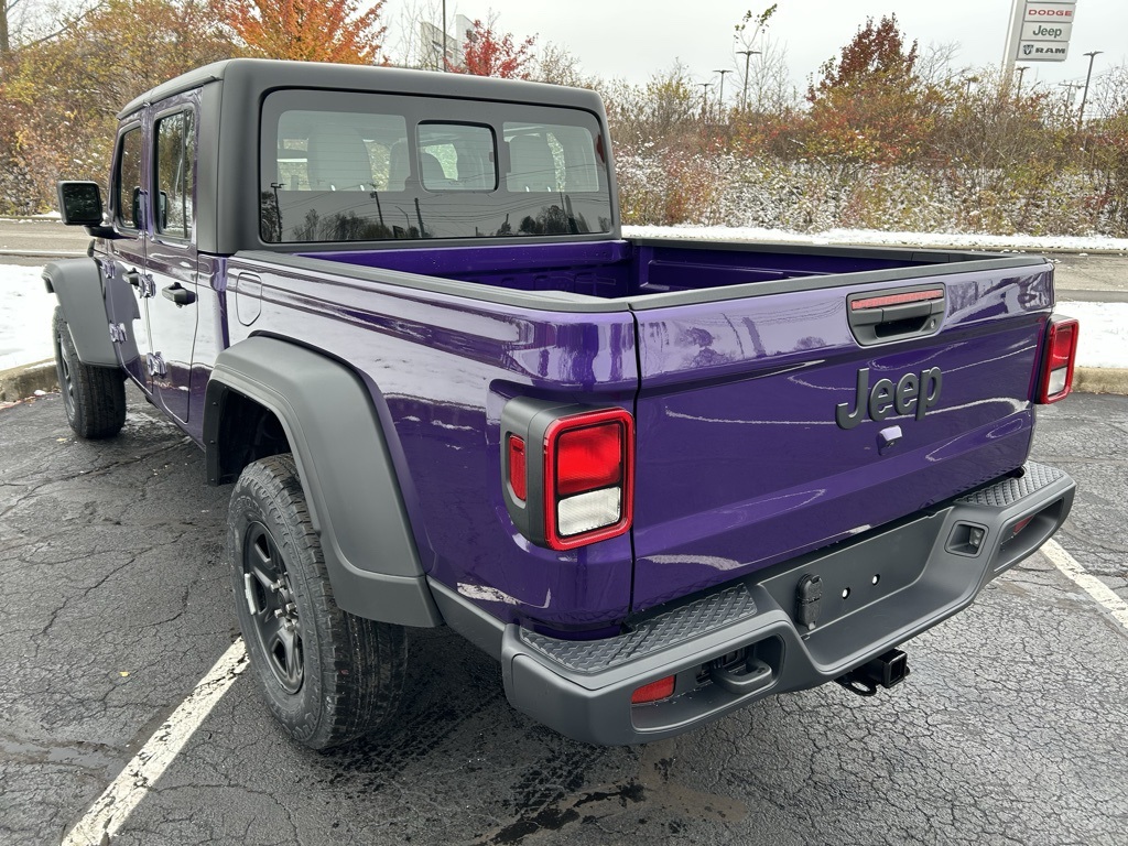 new 2026 Jeep Gladiator car, priced at $45,610