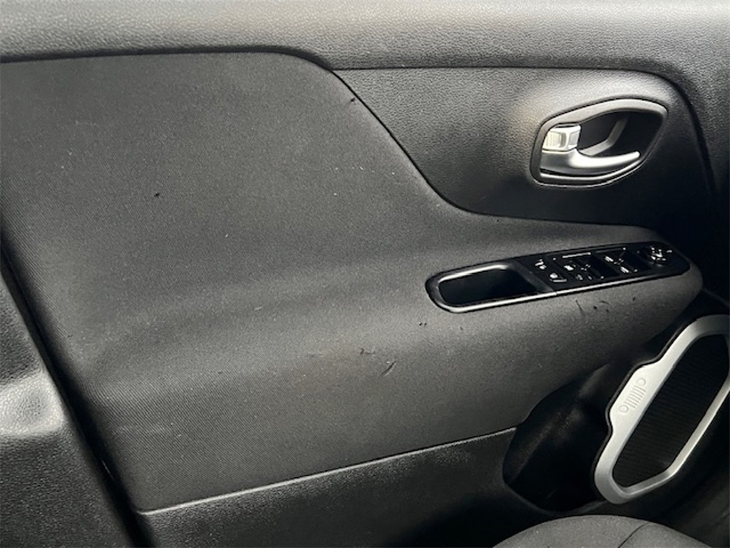 used 2021 Jeep Renegade car, priced at $14,757