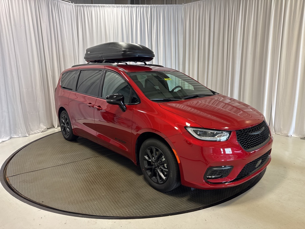 new 2025 Chrysler Pacifica car, priced at $41,999