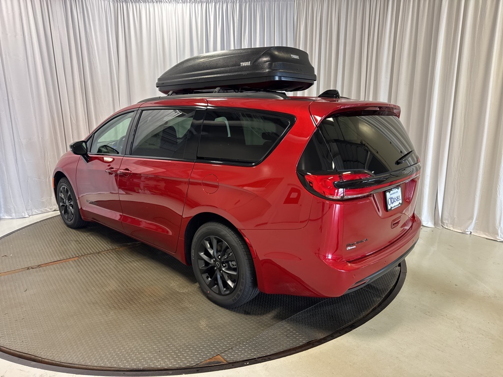 new 2025 Chrysler Pacifica car, priced at $41,999