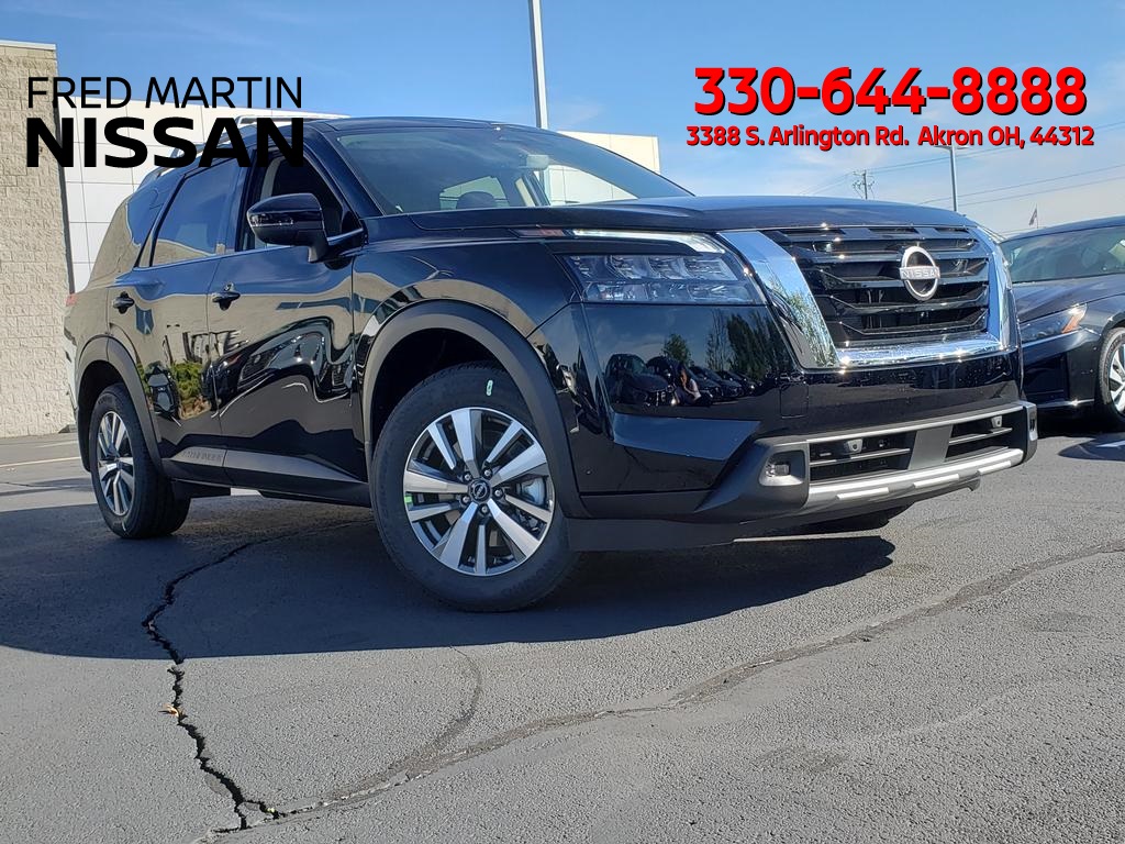 new 2025 Nissan Pathfinder car, priced at $38,024