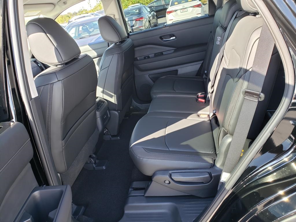 new 2025 Nissan Pathfinder car, priced at $38,024