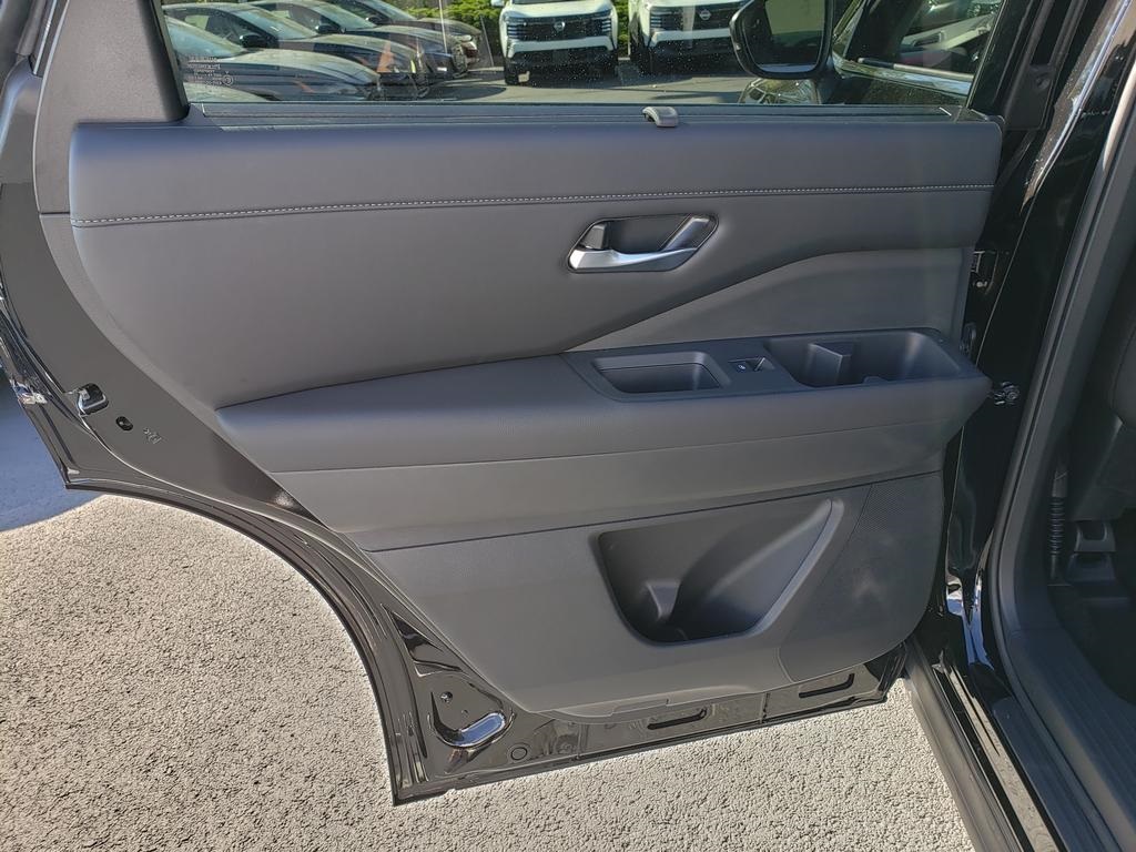 new 2025 Nissan Pathfinder car, priced at $38,024