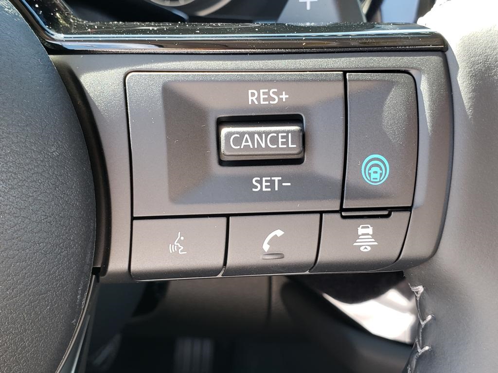 new 2025 Nissan Pathfinder car, priced at $38,024
