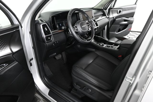 used 2022 Kia Sorento Hybrid car, priced at $27,414