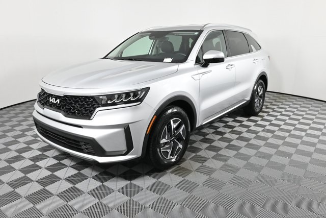 used 2022 Kia Sorento Hybrid car, priced at $27,414