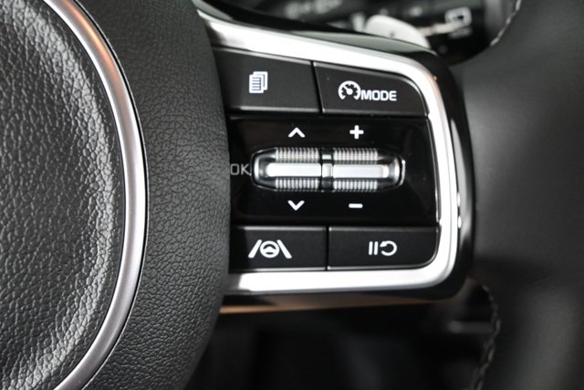 used 2022 Kia Sorento Hybrid car, priced at $27,414